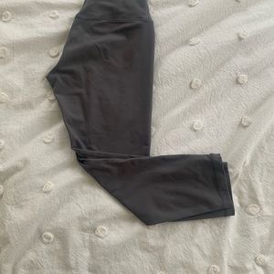 P’tula Alainah Cropped Grey Leggings